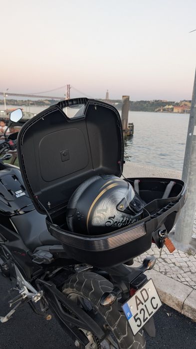 Honda NC750X 2020 com malas laterais e topcase