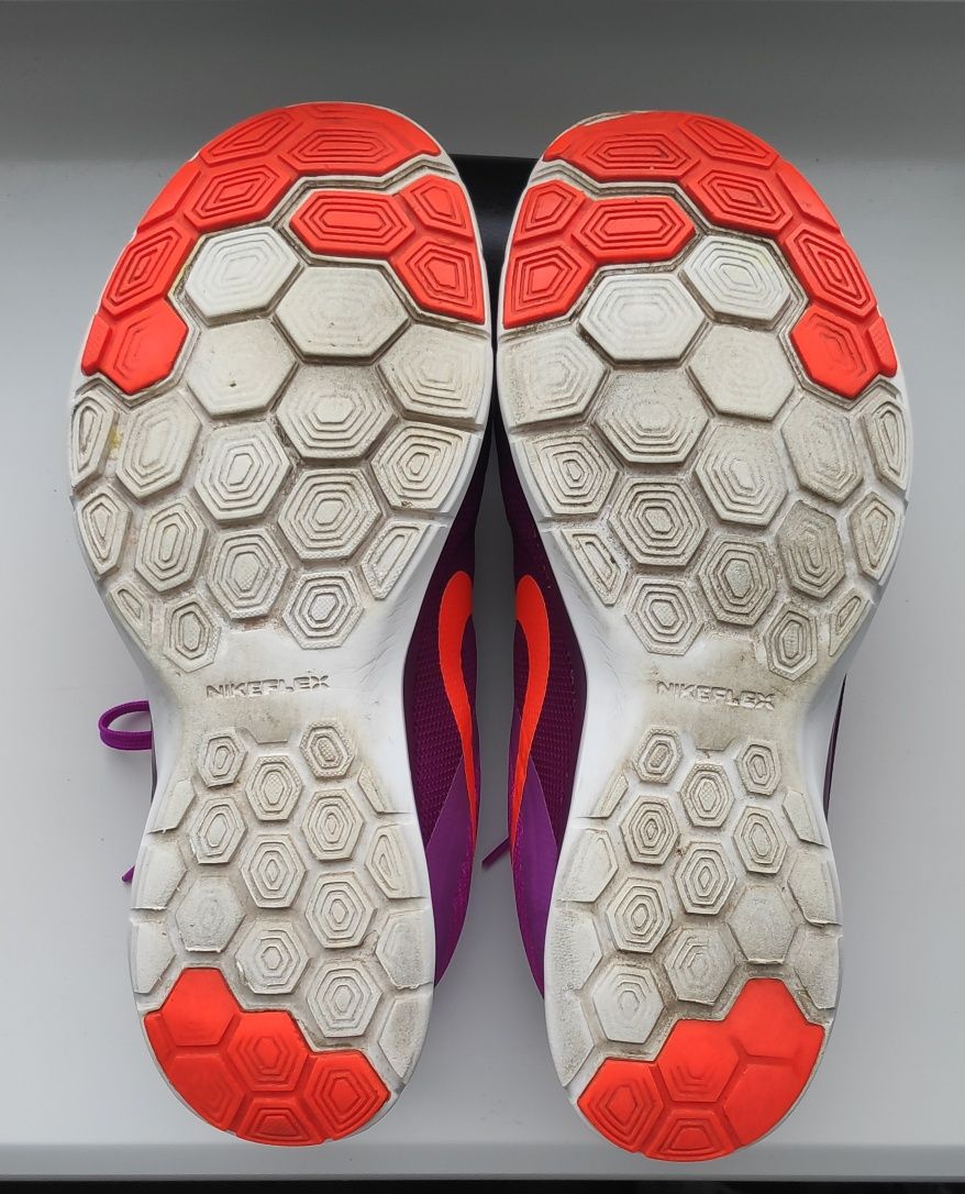 Кросівки унісекс Nike