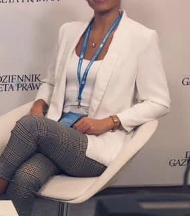 Lejąca biała ecru marynarka H&M narzutka na wesele klasyczna elegancka
