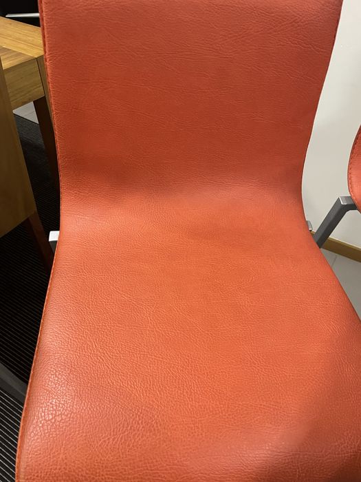 Cadeiras de ilha ou balcão de cozinha em pele