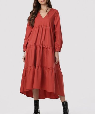 Czerwona sukienka długa
