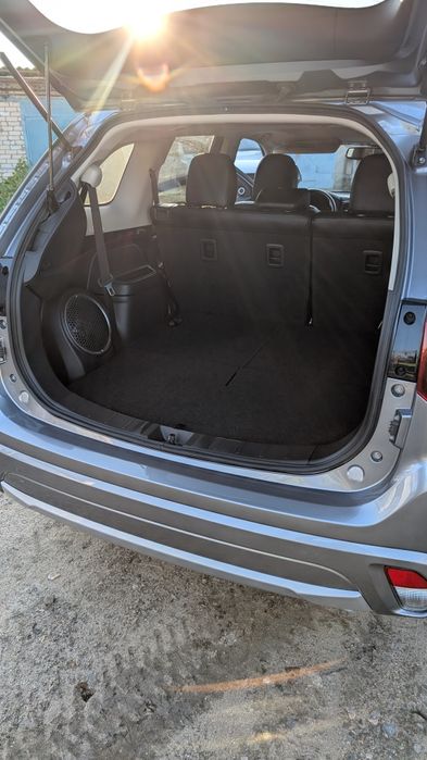 Mitsubishi Outlander 3