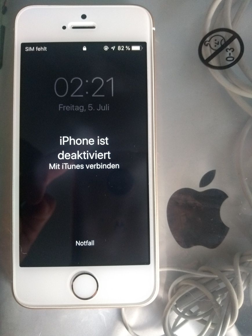Ipad Apple+iPhone SE Gold