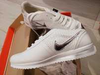 Sapatilha tipo Nike Novas