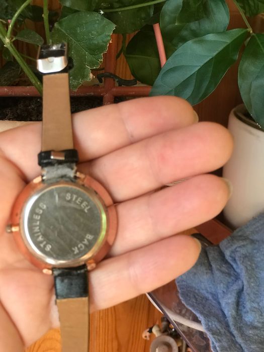 Часы женские stainless steel back