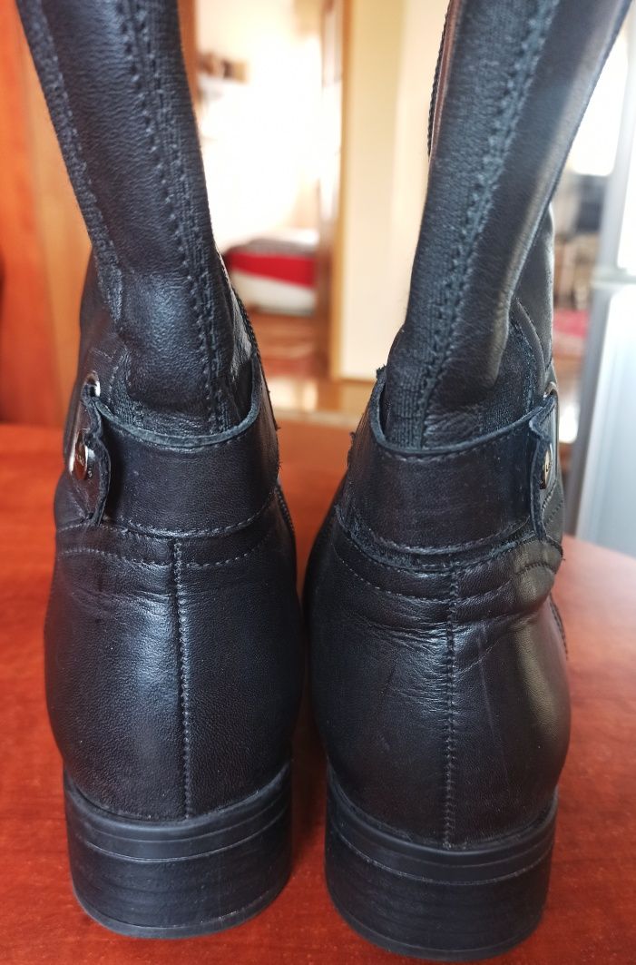 Czarne skórzane kozaki Lasocki rozmiar 36 stan idealny!