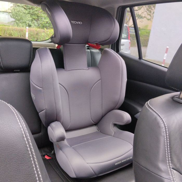 Fotelik samochodowy Recaro Monza Nova Evo Seatfix.