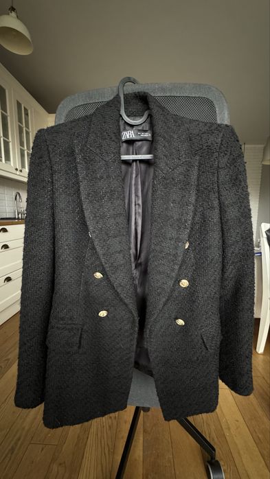 Czarna marynarka ZARA z złotymi guzikami, rozmiar S