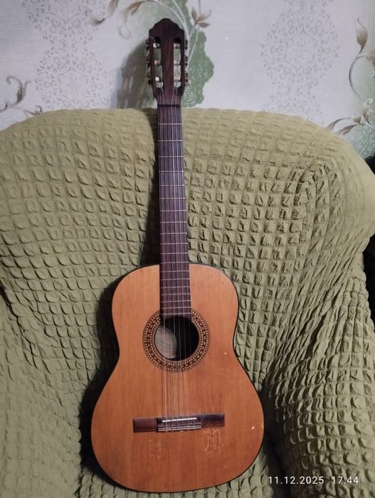 Продам  Гітара класична