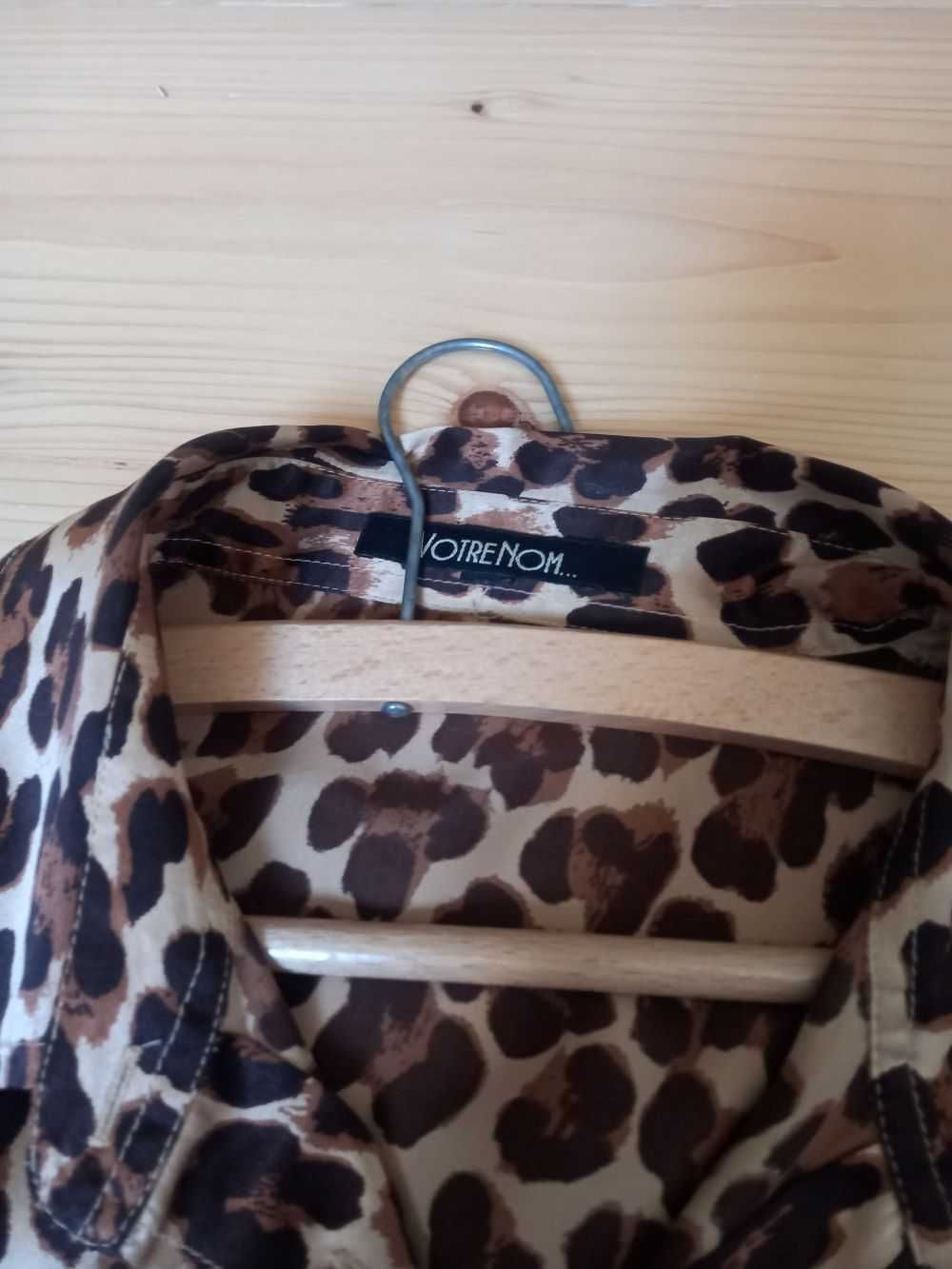 Jedwabna koszula damska. Modny print