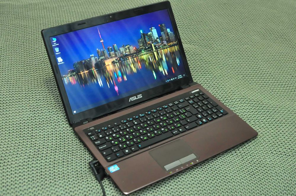 Мощный ноутбук Asus x53 (Core i7/8Gb/SSD/Video 2Gb)