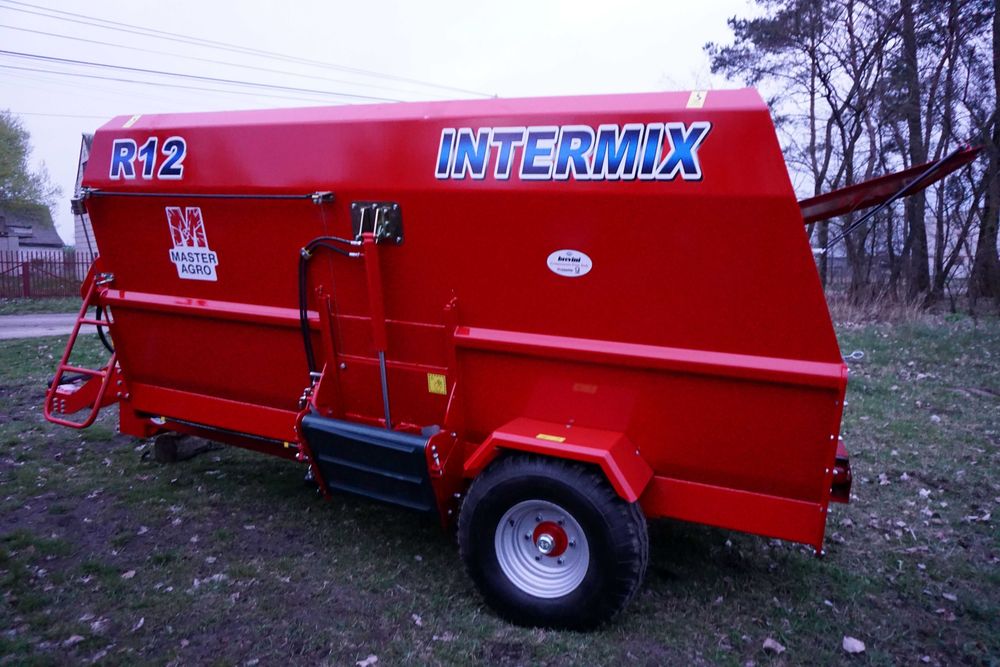 Poziomy paszowóz, wóz paszowy INTERMIX R12 Premium