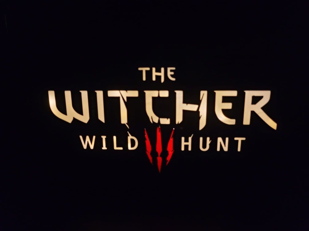 Lampka/figurka logo Witcher Wiedźmin 3 - obudowa