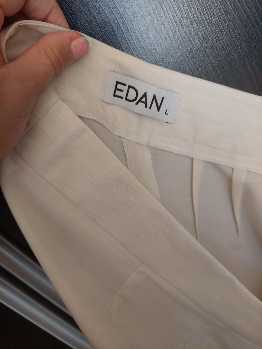 Spodnie Edan L złamana biel szerokie na kant eleganckie