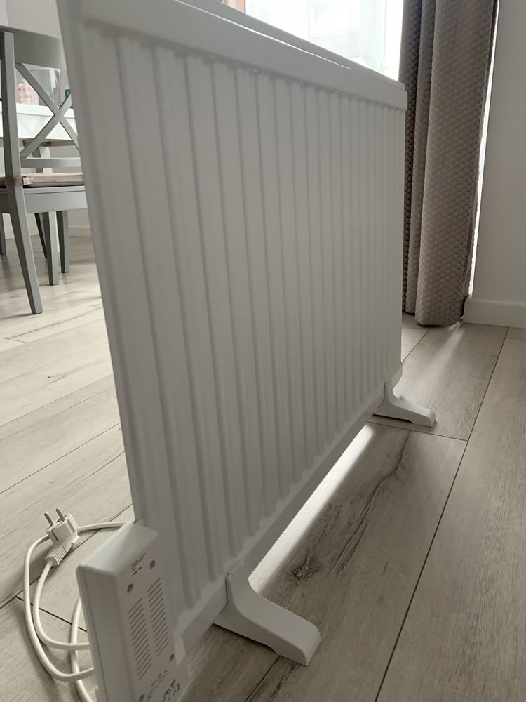 ELPE 700W-1381.000 grzejnik elektryczny olejowy 900x600 program 7 dni