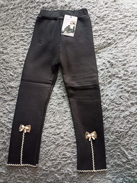 Дитячі костюми, сукні, лосини