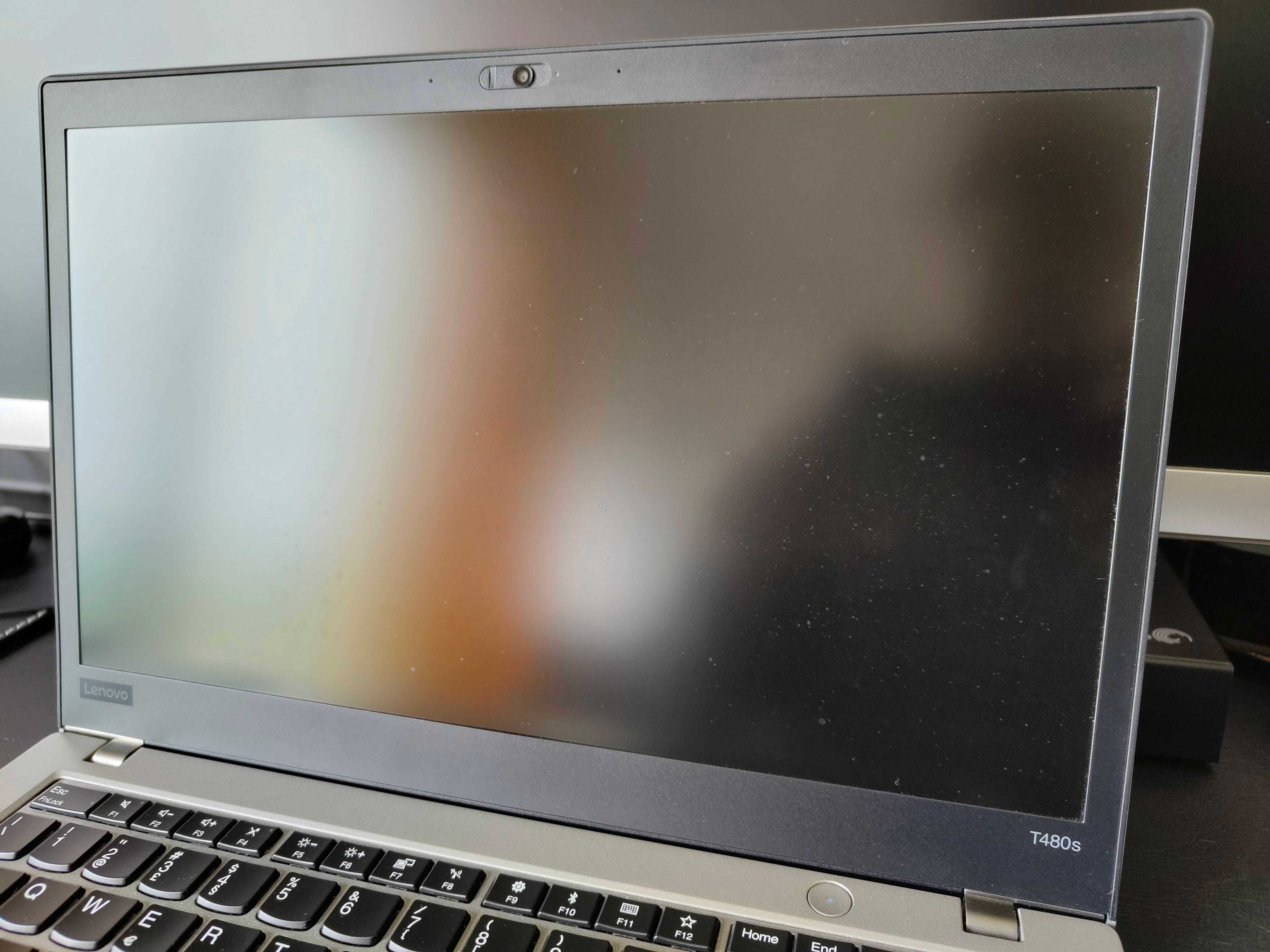 Portátil Lenovo T480S 16GB RAM/512GB SSD+256GB SSD em bom estado