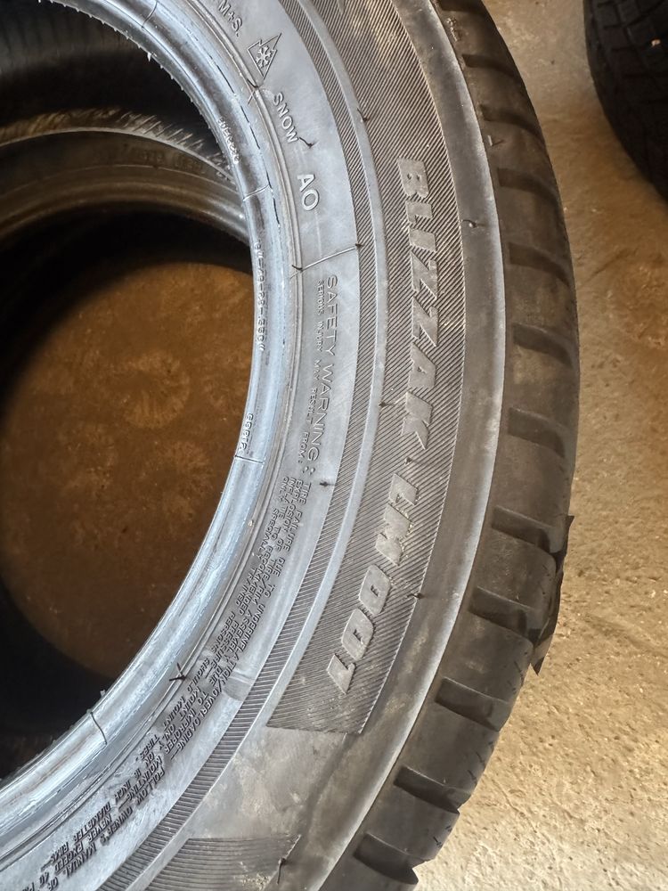 205/60/16 Bridgestone Blizzak LM001 как новые