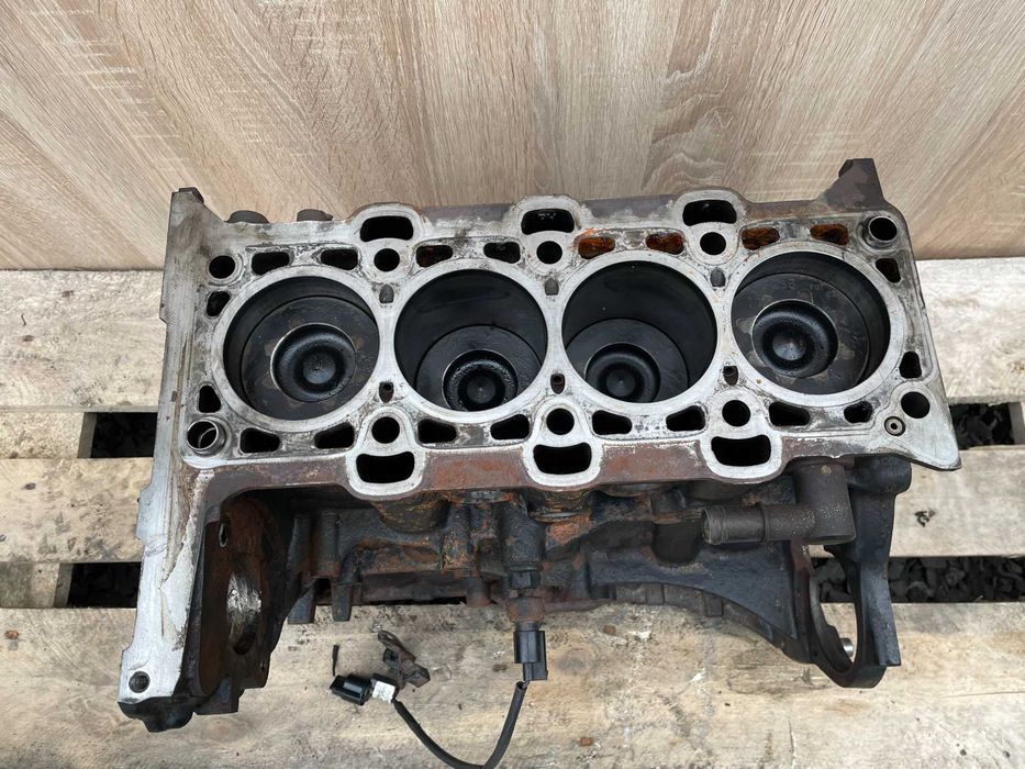 Блок Циліндрів пиньок низ Двигуна Двигатель Kia D4HB Hyundai 2.2
