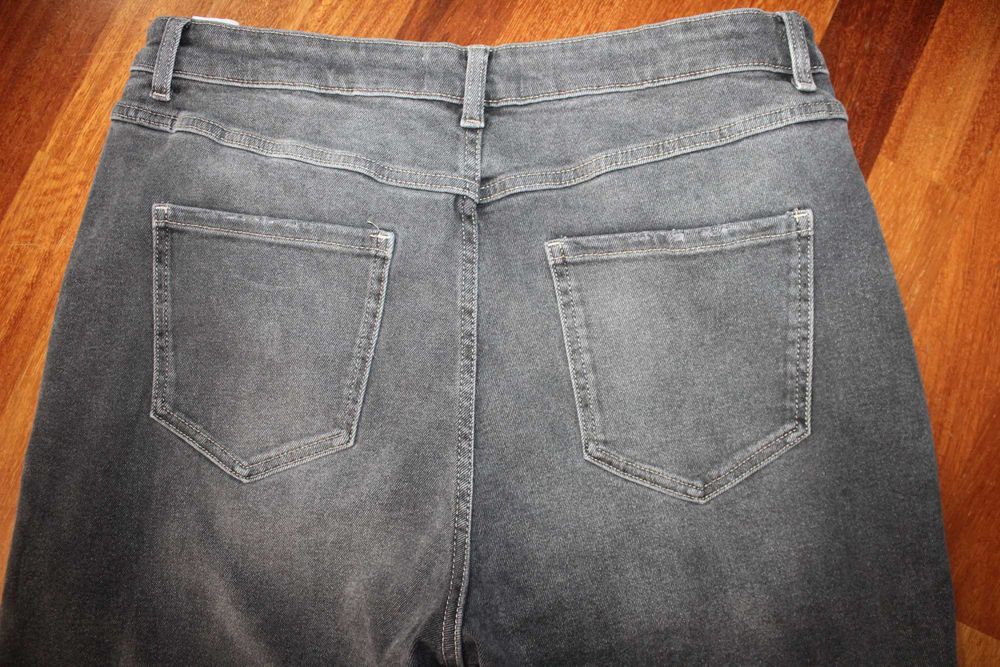 Spodnie jeansowe straight damskie Reserved Denim r. 44 bawełna