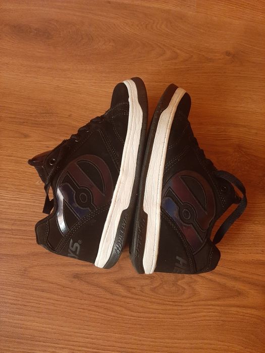 кроссовки Heelys