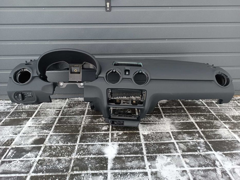 deska konsola kokpit AUDI A1 8X regeneracja