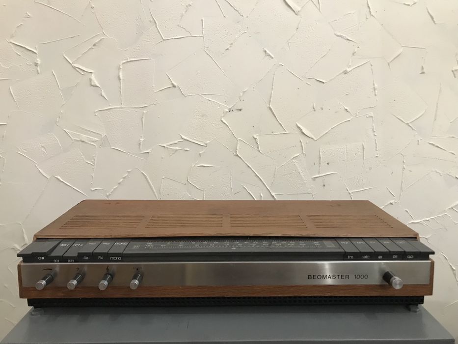 Ресивер  B&O Beomaster 1000.