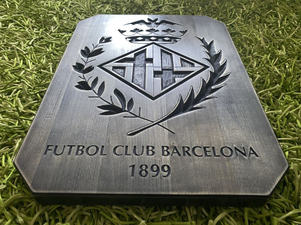 Herb z drewna FC Barcelona z 1899r.