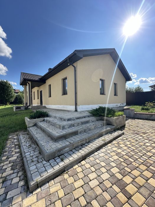 Будинок з ремонтом