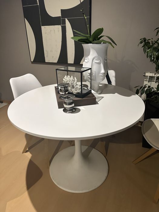 Mesa de jantar redonda