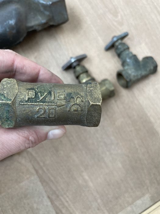 Кран вентиль чугунный,латунный Ру(16-40,16-32,16-20,10-15),новое,СССР