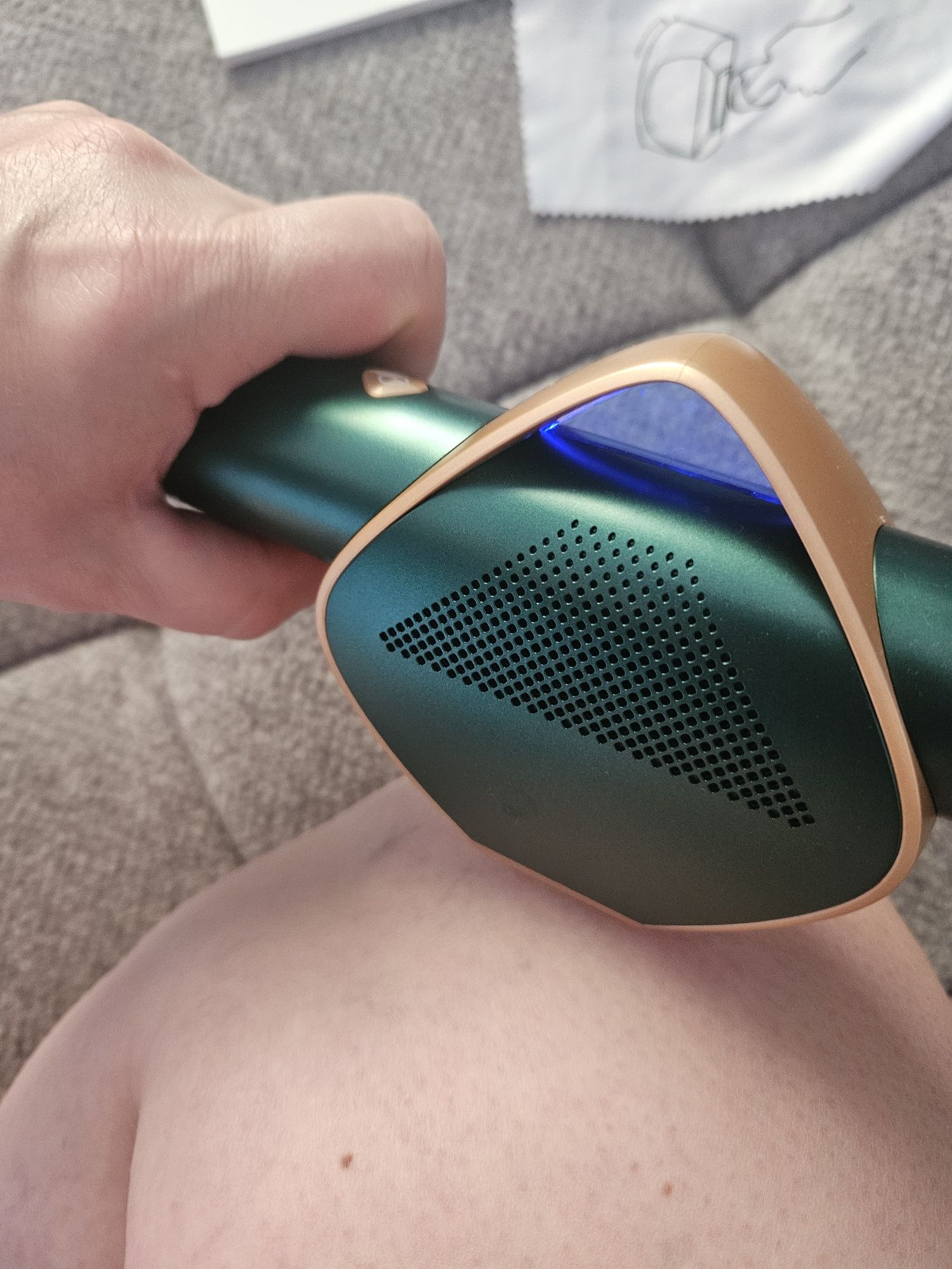 Depilator laserowy