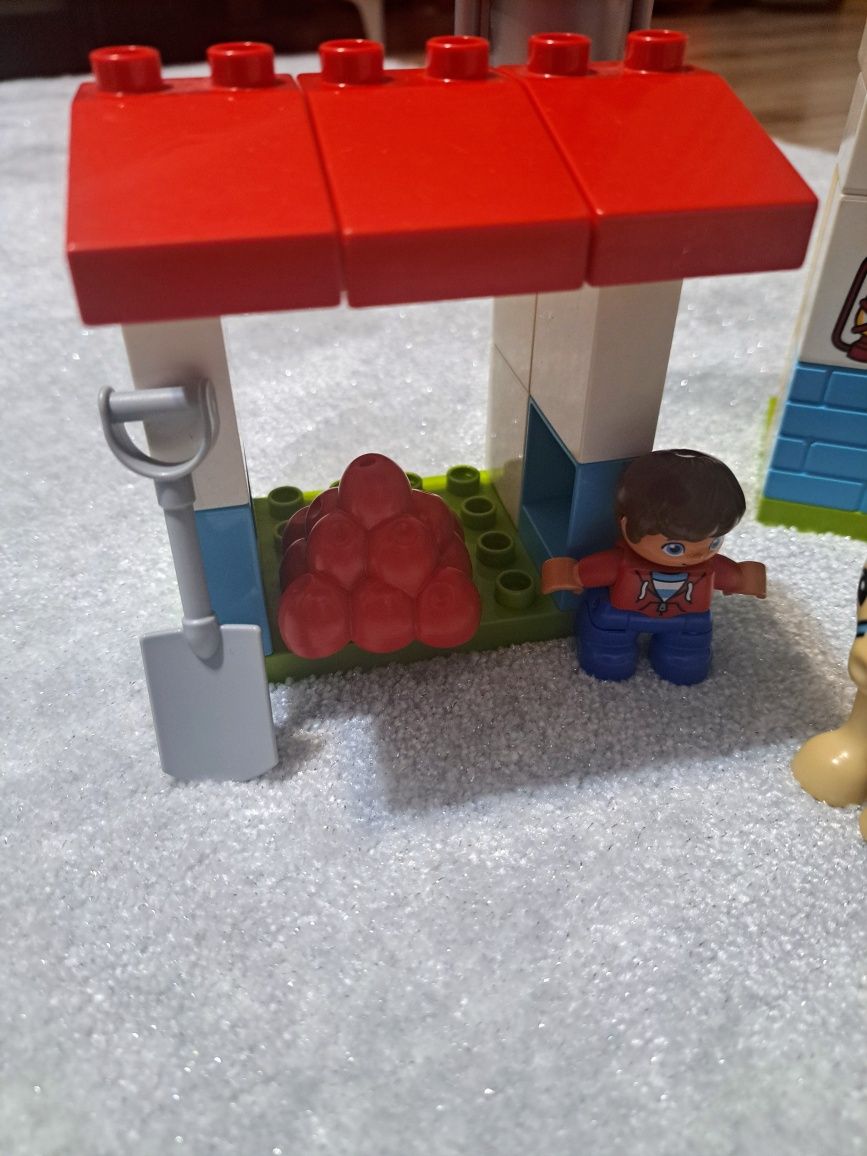 Klocki Lego Duplo Stajnia z kucykami