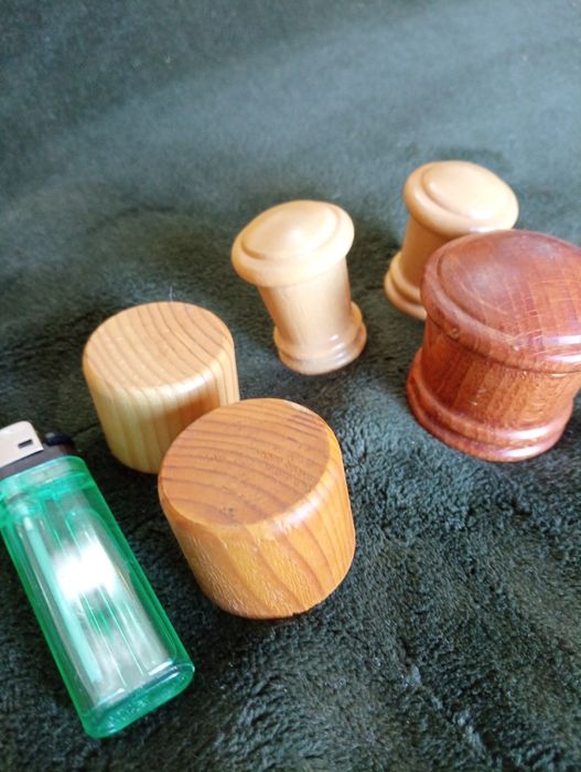 7 Puxadores madeira Novos e como novos