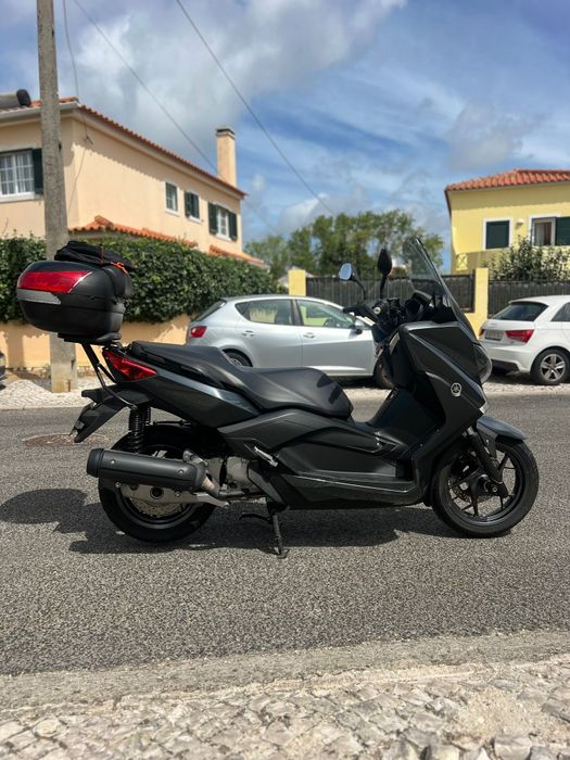 Yamaha x-max 125