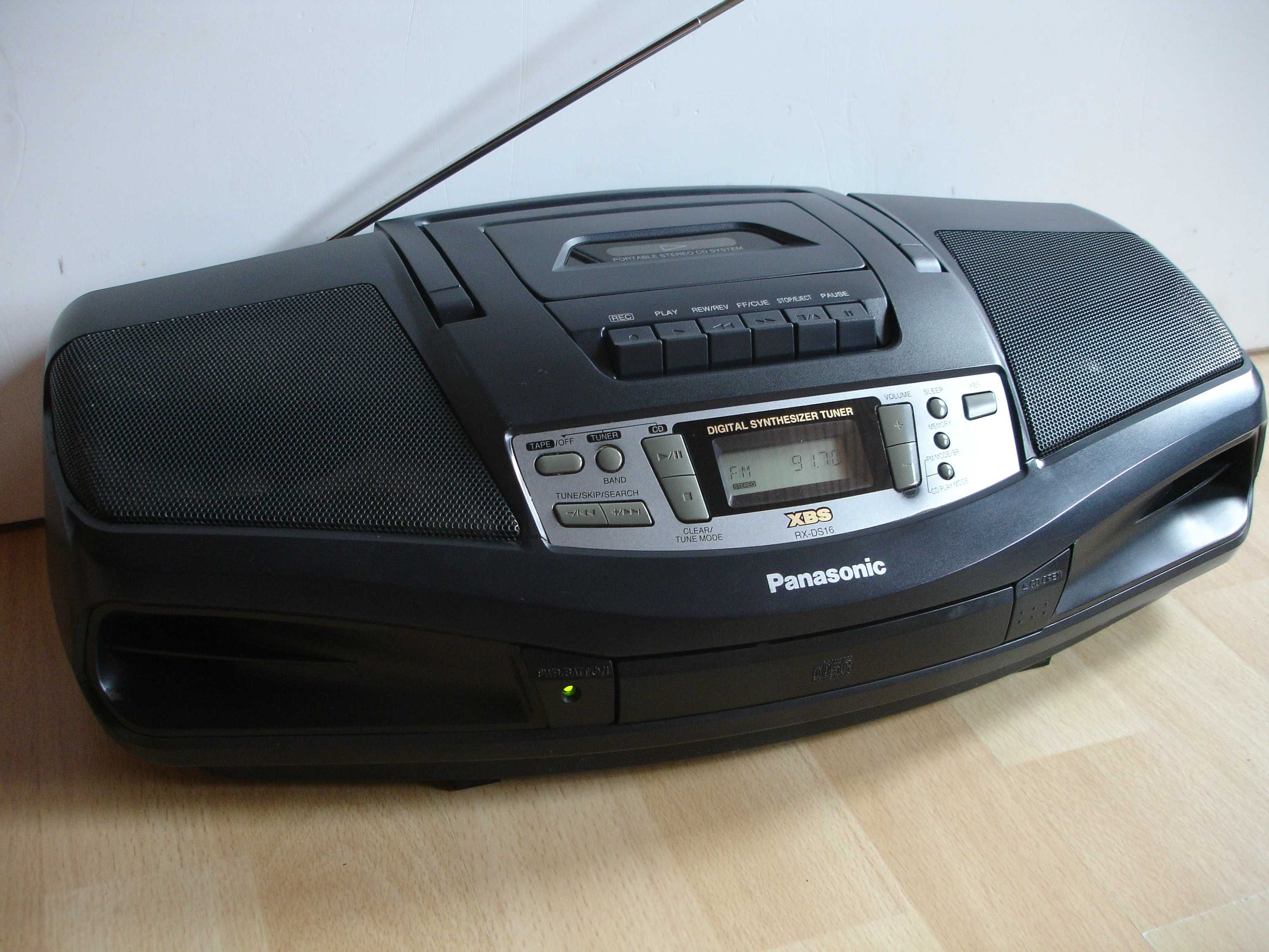 Radiomagnetofon PANASONIC RX-DS16
