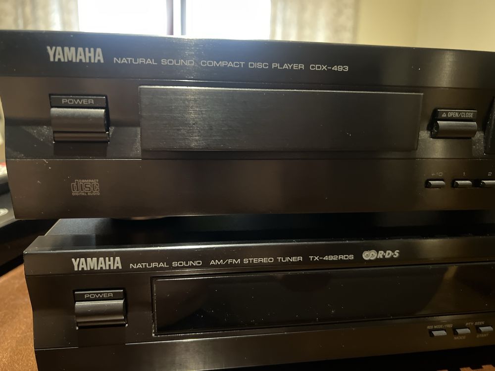 Leitor CD/ Sintonizador Yamaha