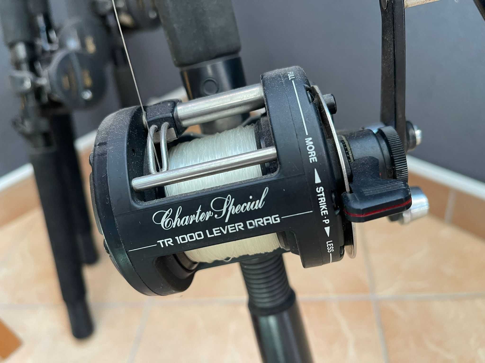 Varas de pesca semi-nova shimano