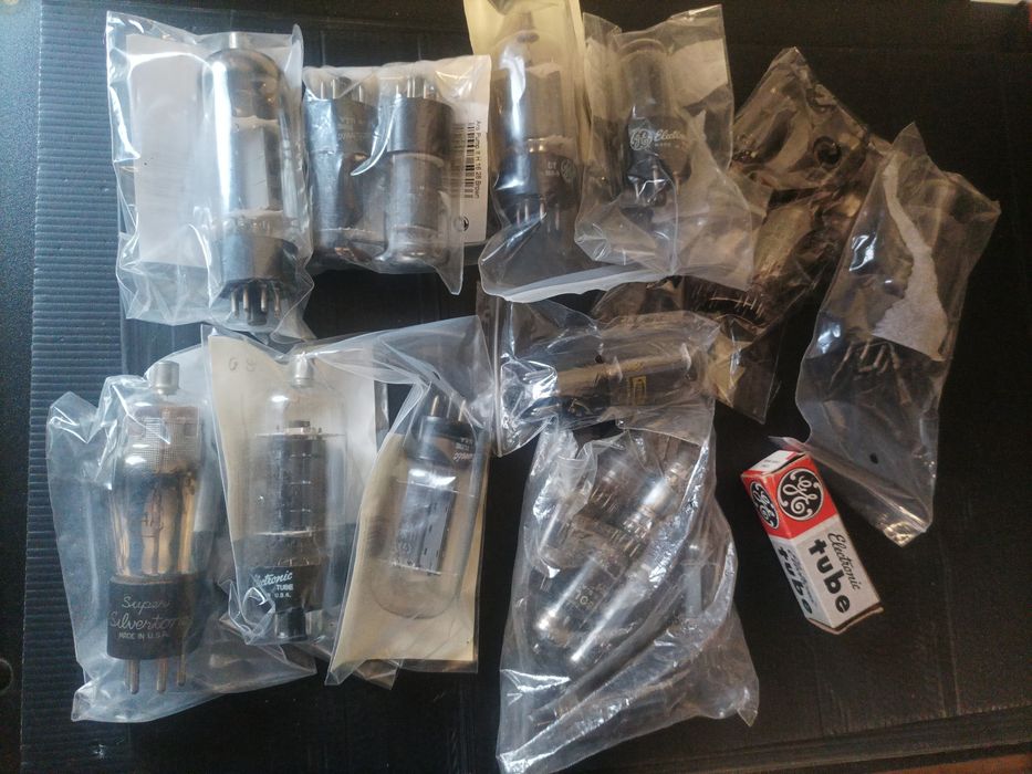 Lote de 139 válvulas vintage