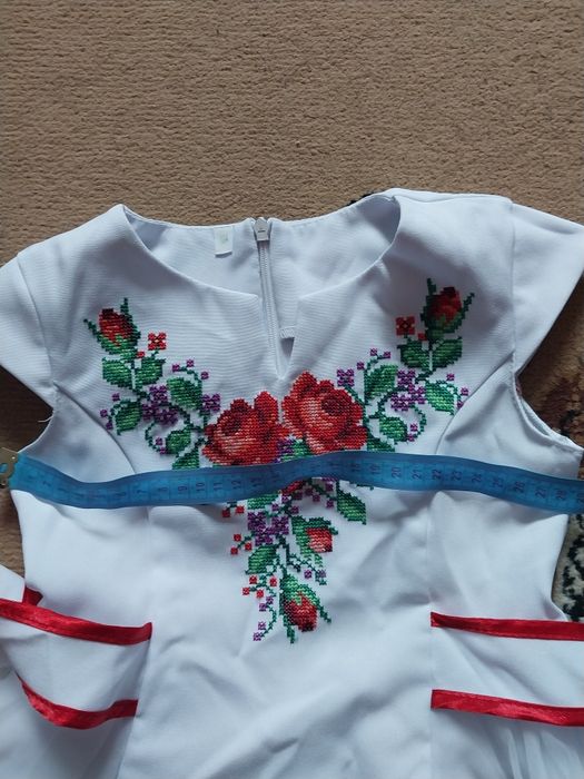 Вишите плаття сукня для дівчинки