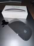 Apple Mysz Magic Mouse - obszar Multi-Touch w czerni