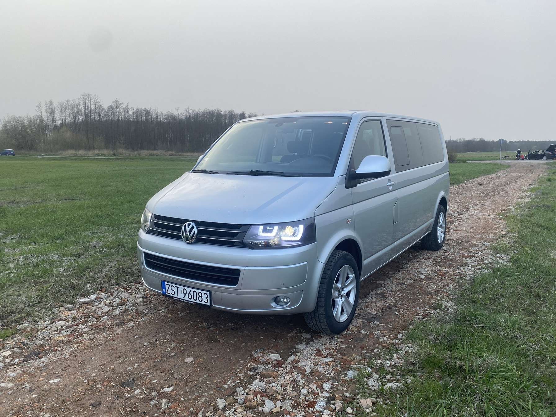 Volkswagen T5 caravelle 9 osobowa