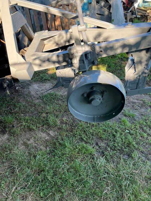 Плуг ПЛН 3-35(МТЗ,ЮМЗ)