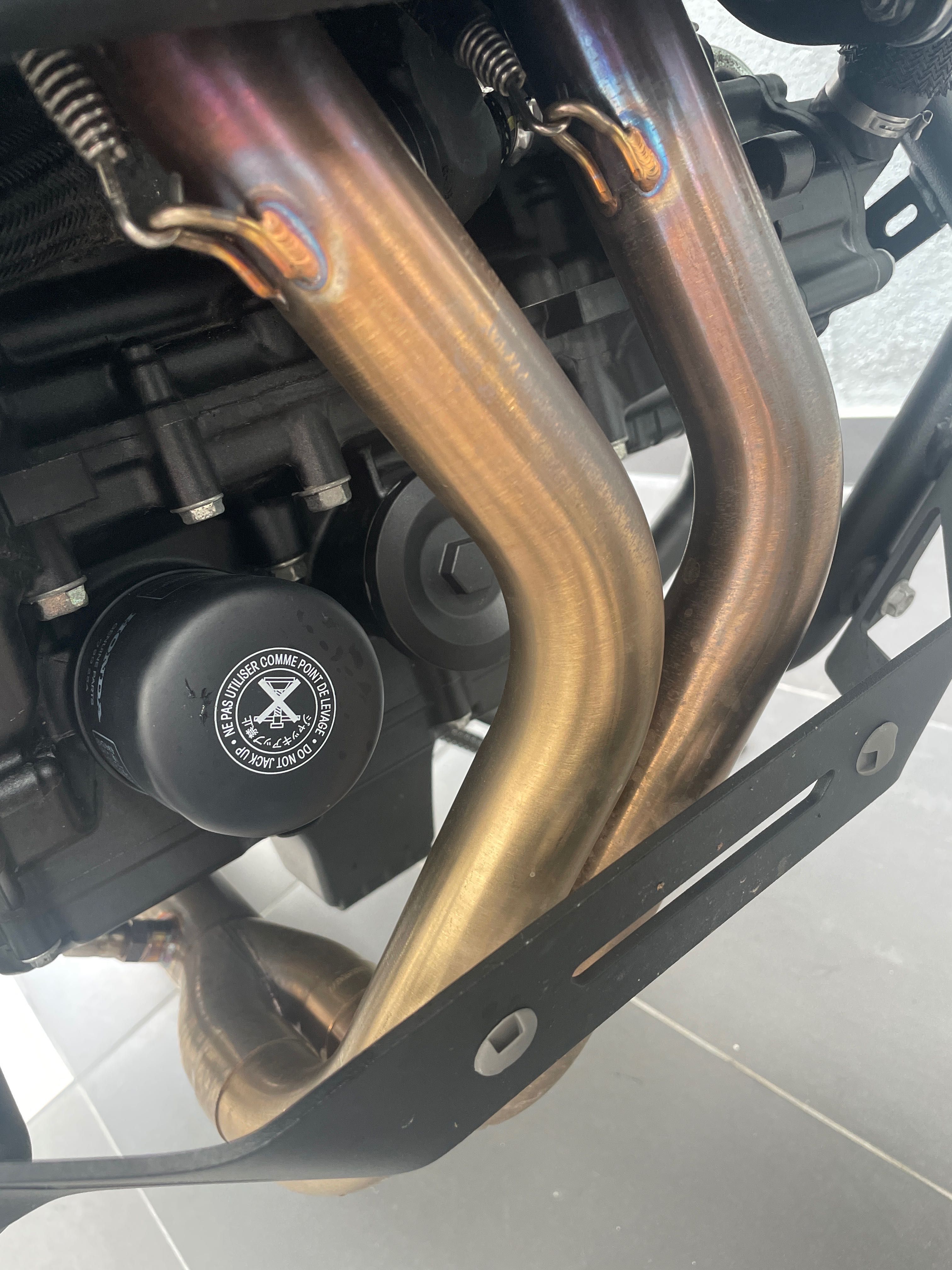 Linha completa Akrapovic- Ponteira + colector para honda transalp 750