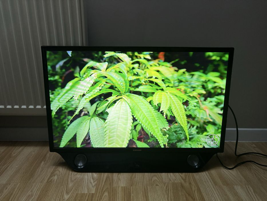 Телевізор Samsung UE32F4800AW