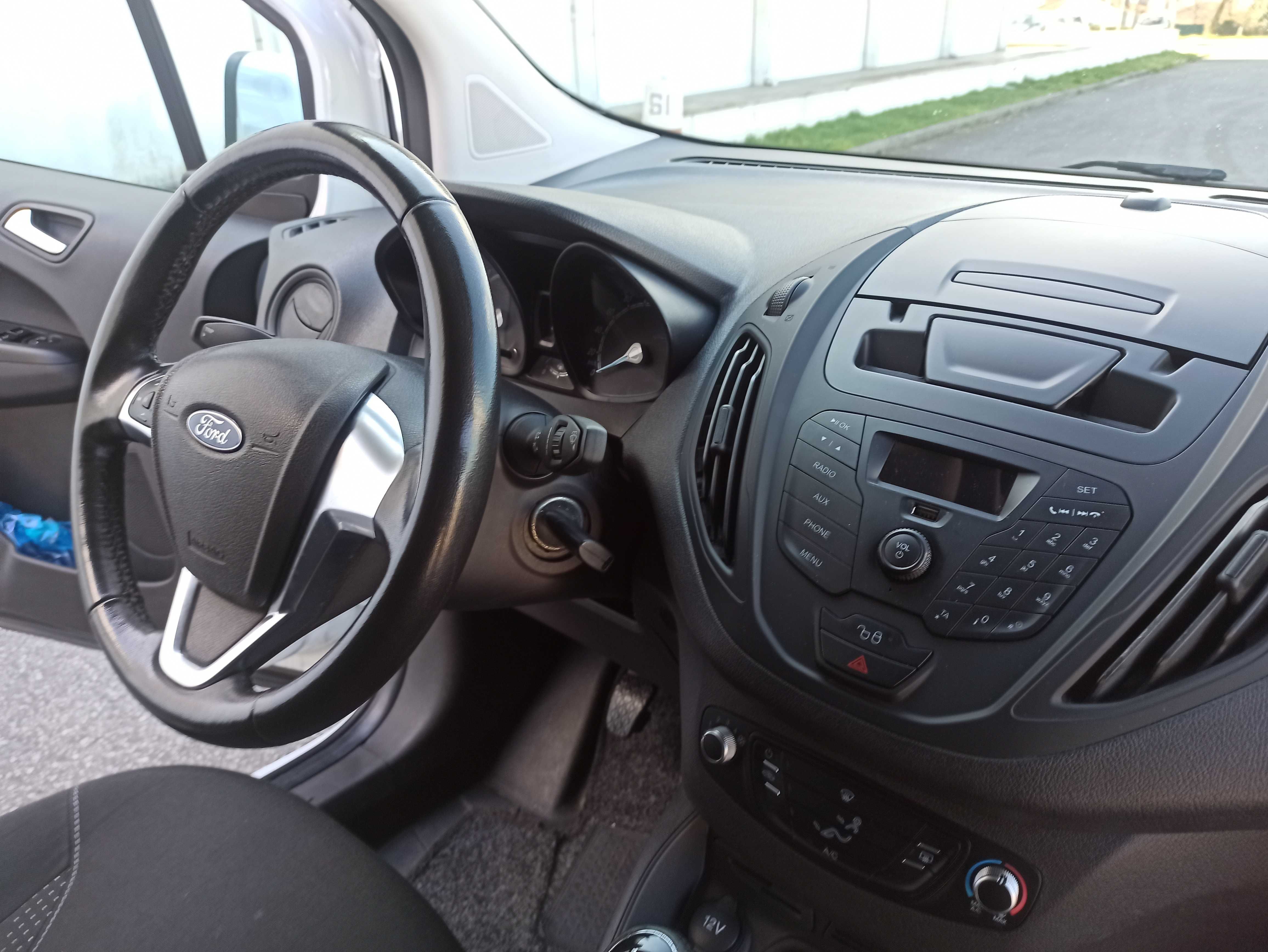 Ford Courier 2018