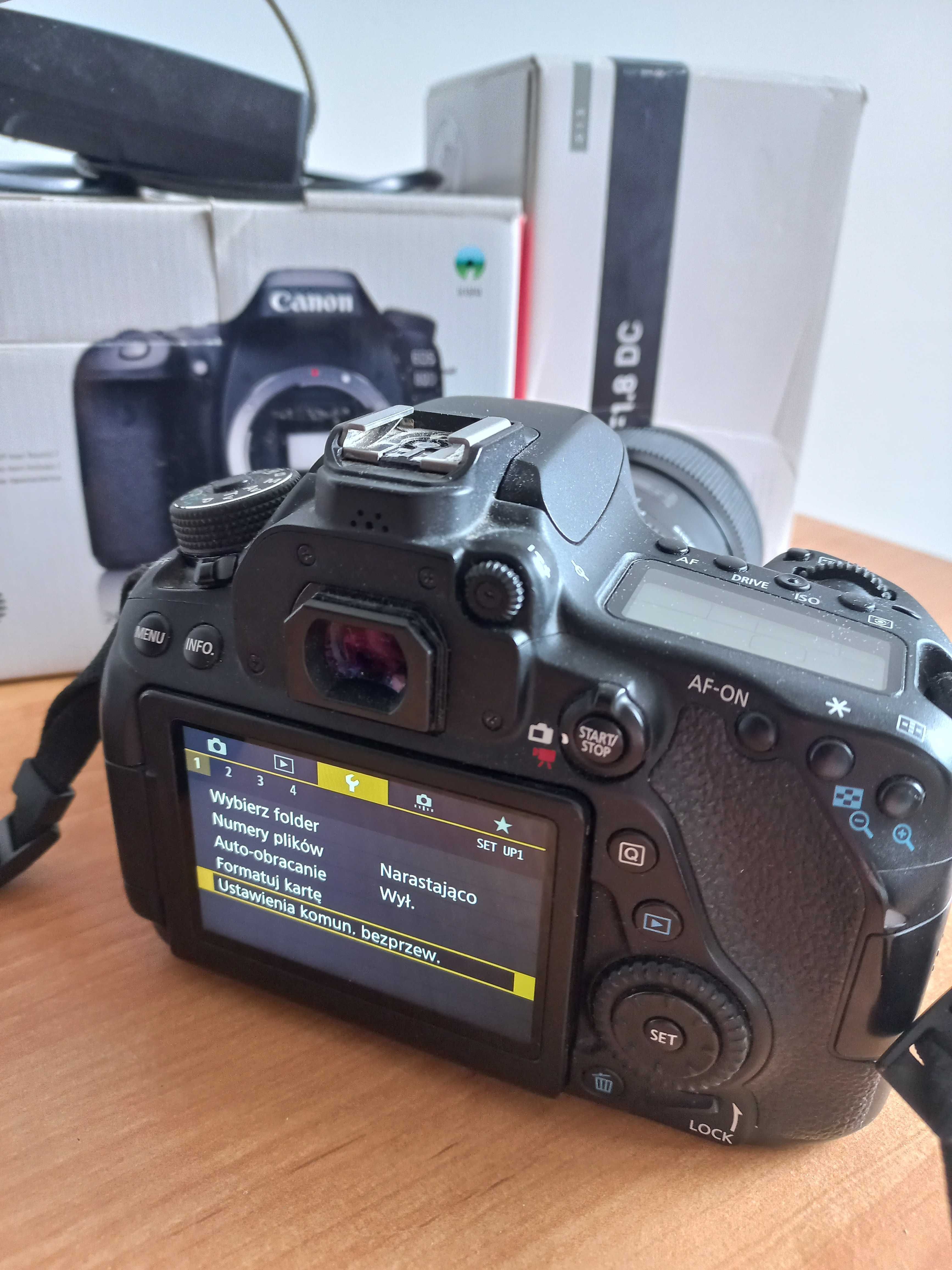 aparat Canon EOS 80D + obiektyw Sigma Art 18-35mm F/1.8 DC + akcesoria