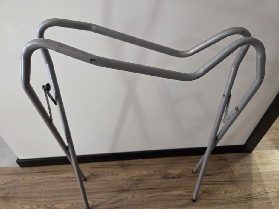 Stojak do wanienki dla dziecka