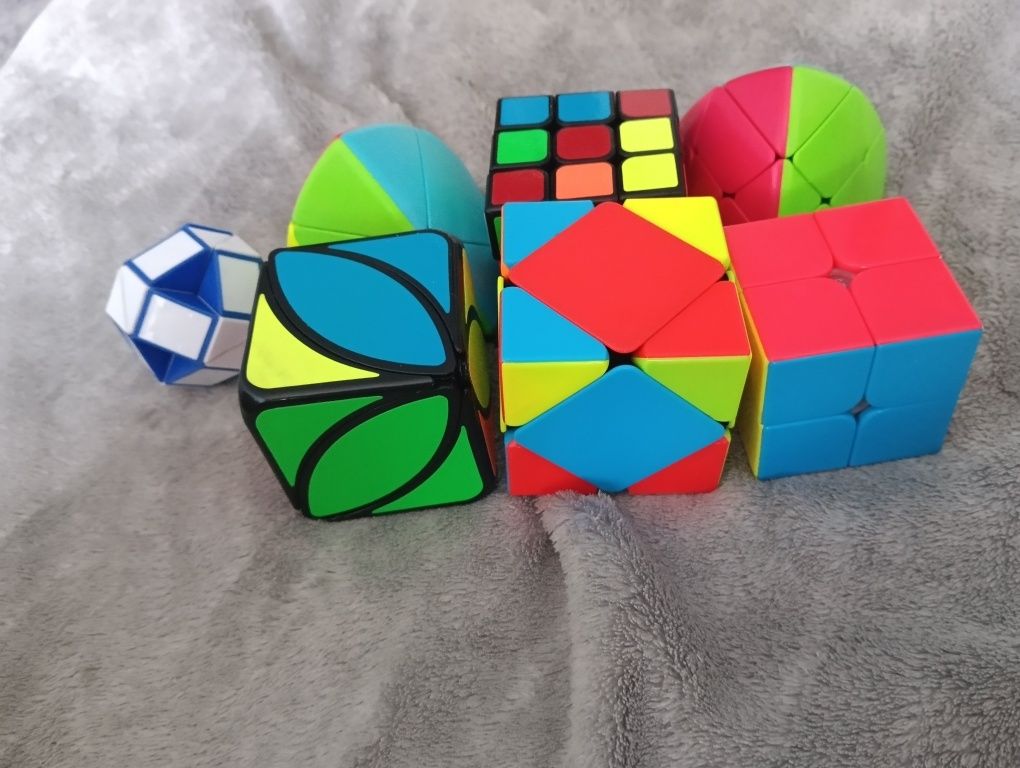 Головоломки кубіки рубіка