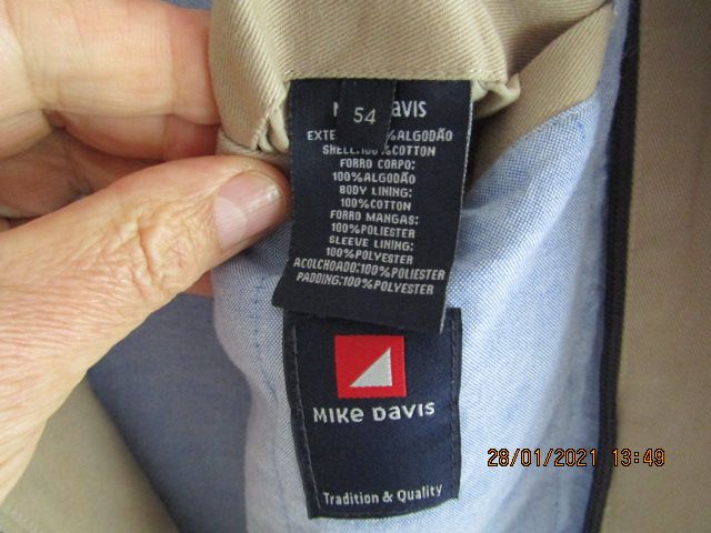 Blusão Mike Davis